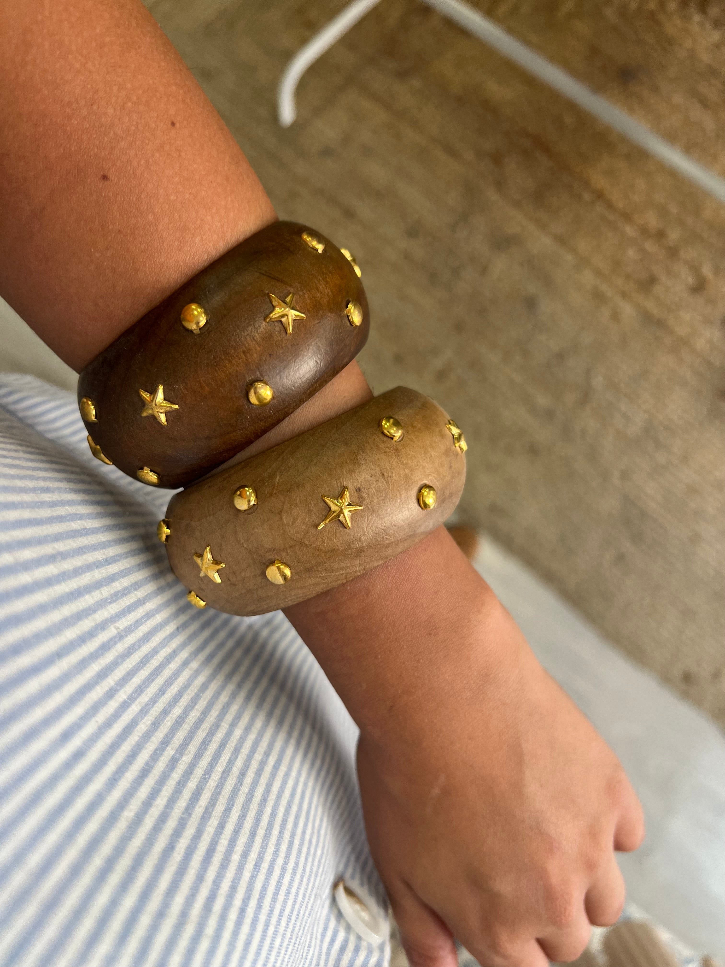 Brazalete Madera Estrellas