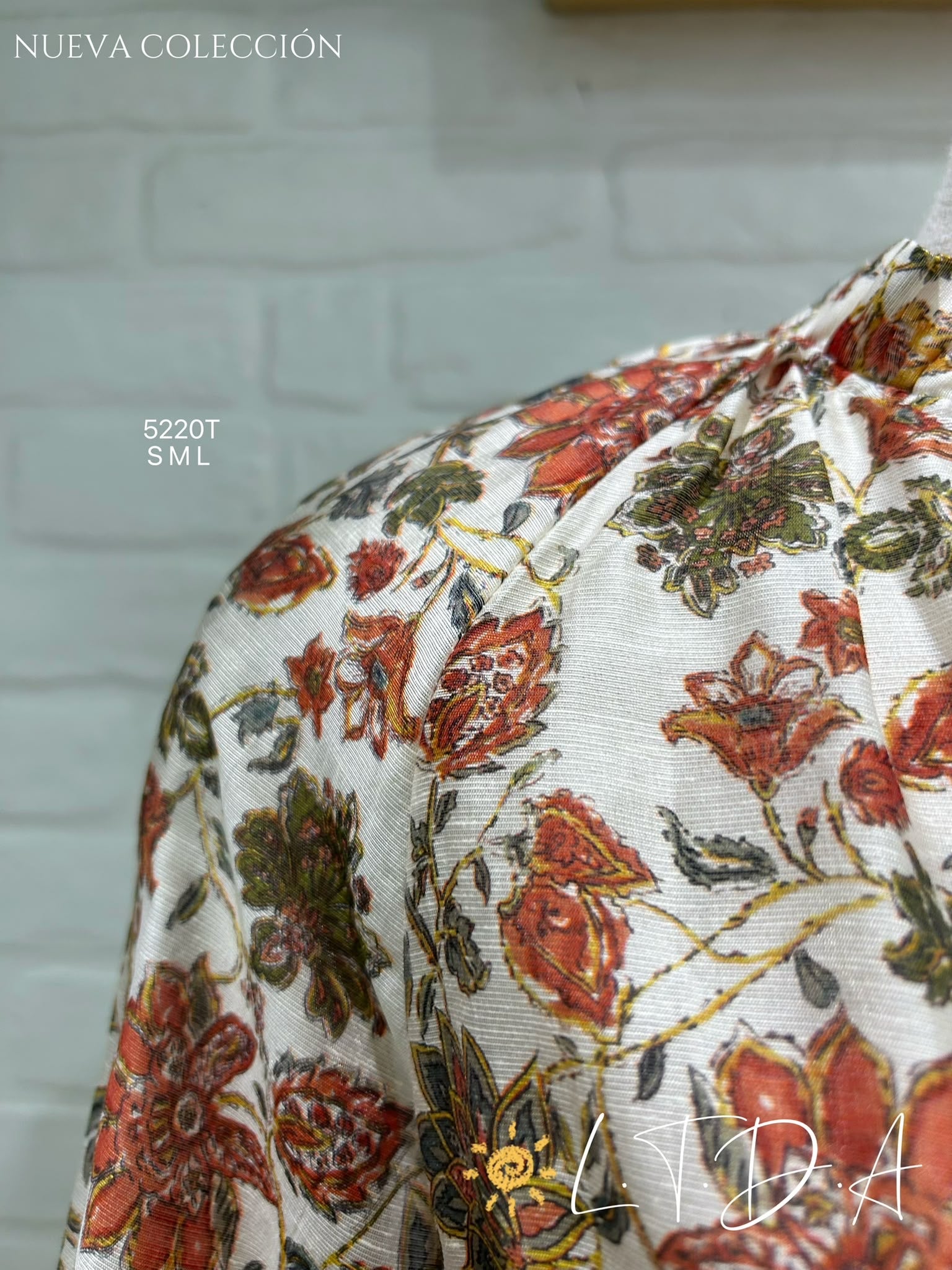Blusa Flores Kaki