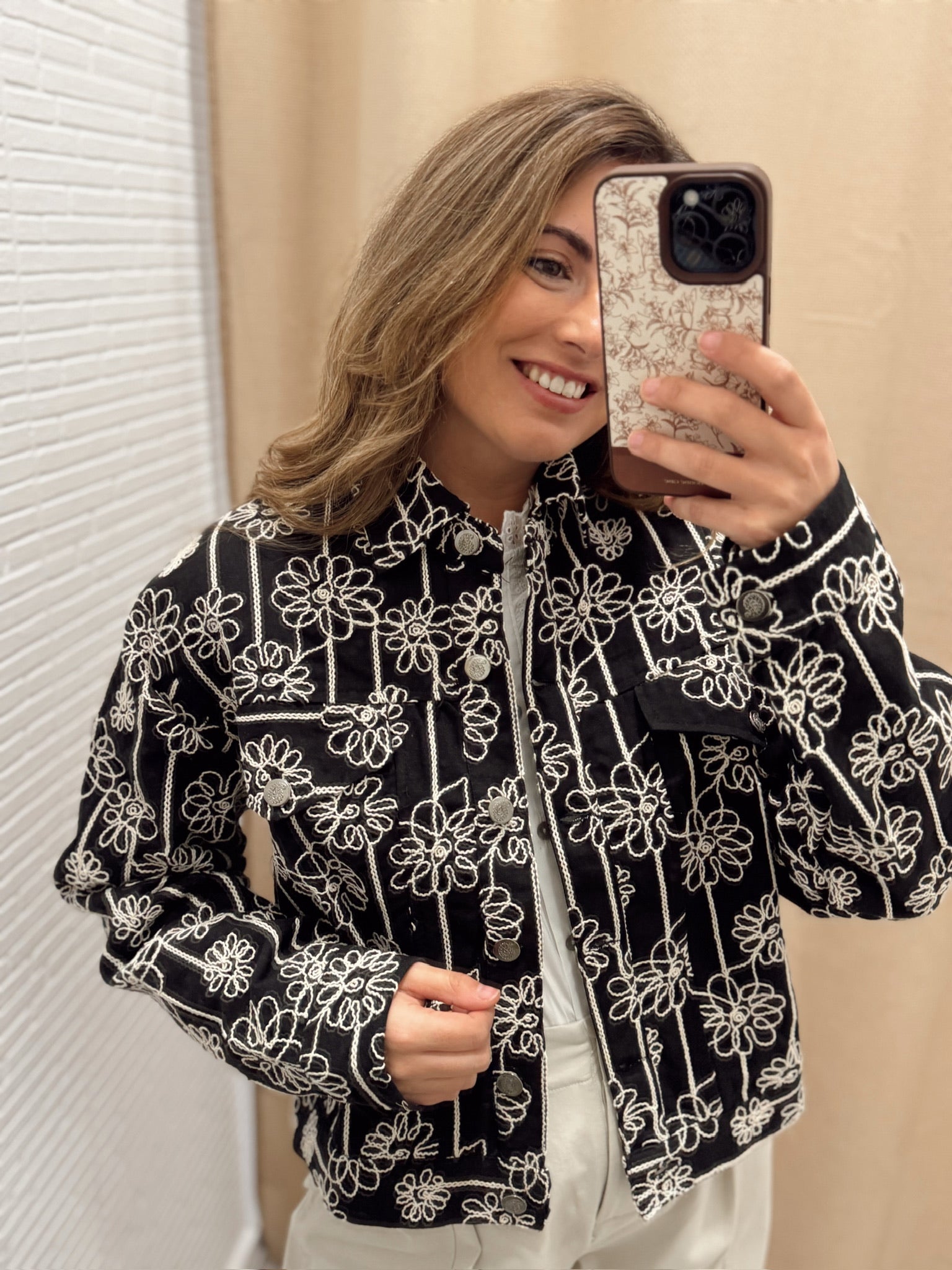 Chaqueta Bordada Flor Black