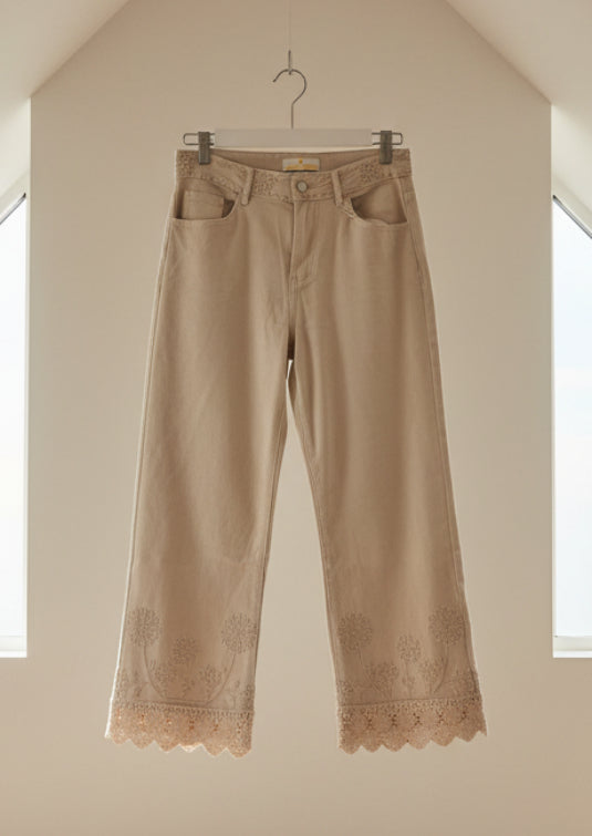 Pantalón Beige Puntilla