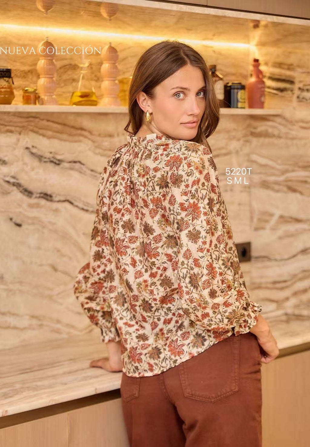 Blusa Flores Kaki