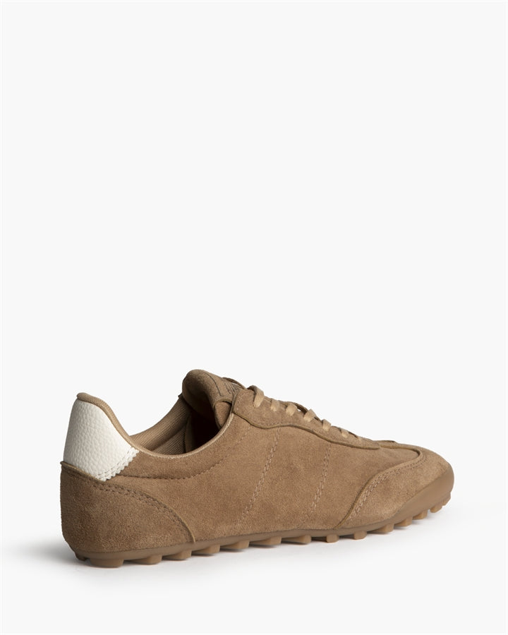 Deportivo Retro Camel
