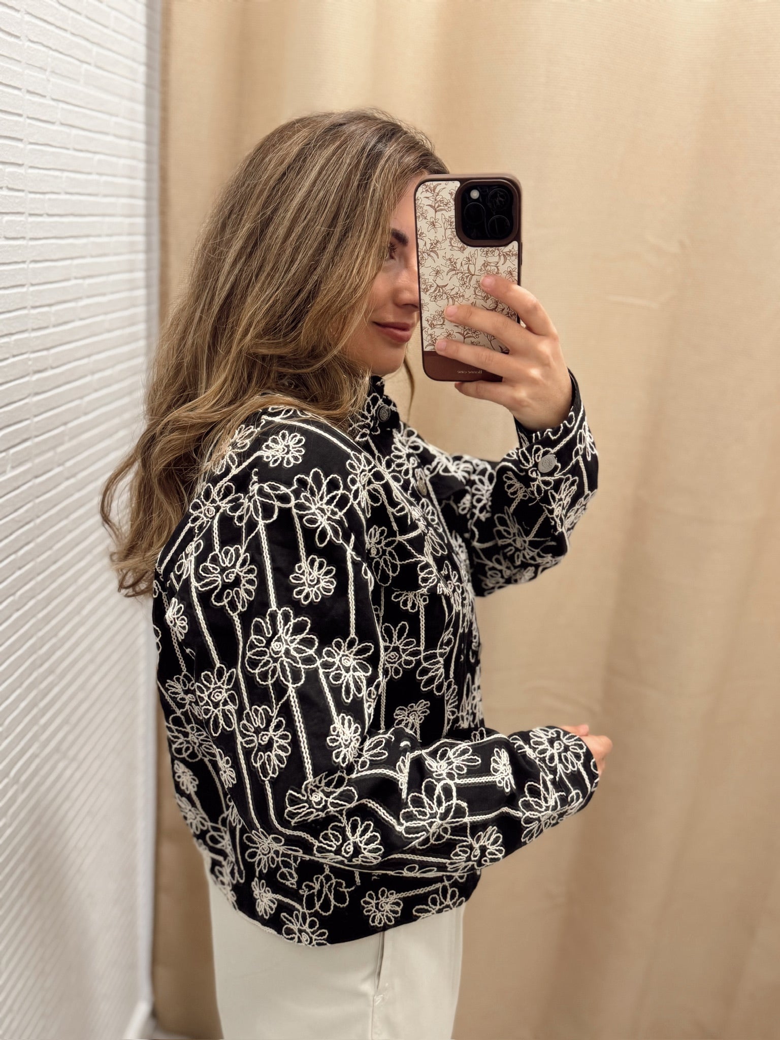 Chaqueta Bordada Flor Black