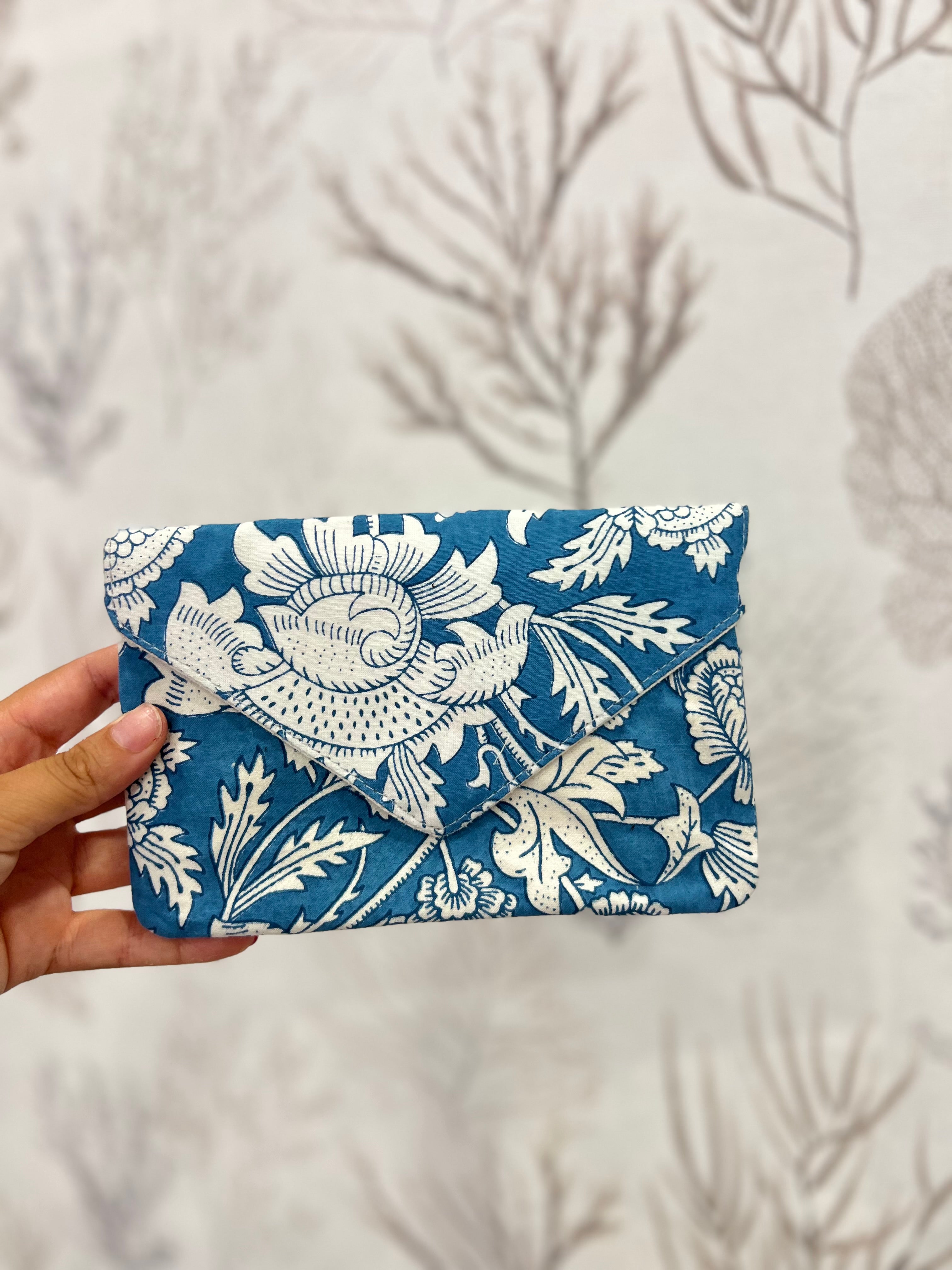 Cartera Block Print