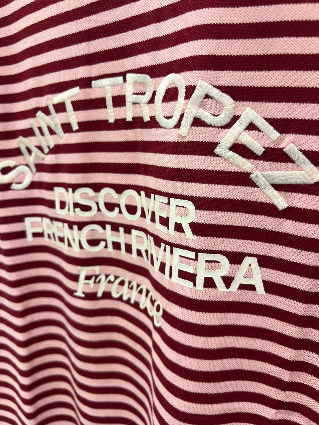 Camiseta Riviera Burgundy