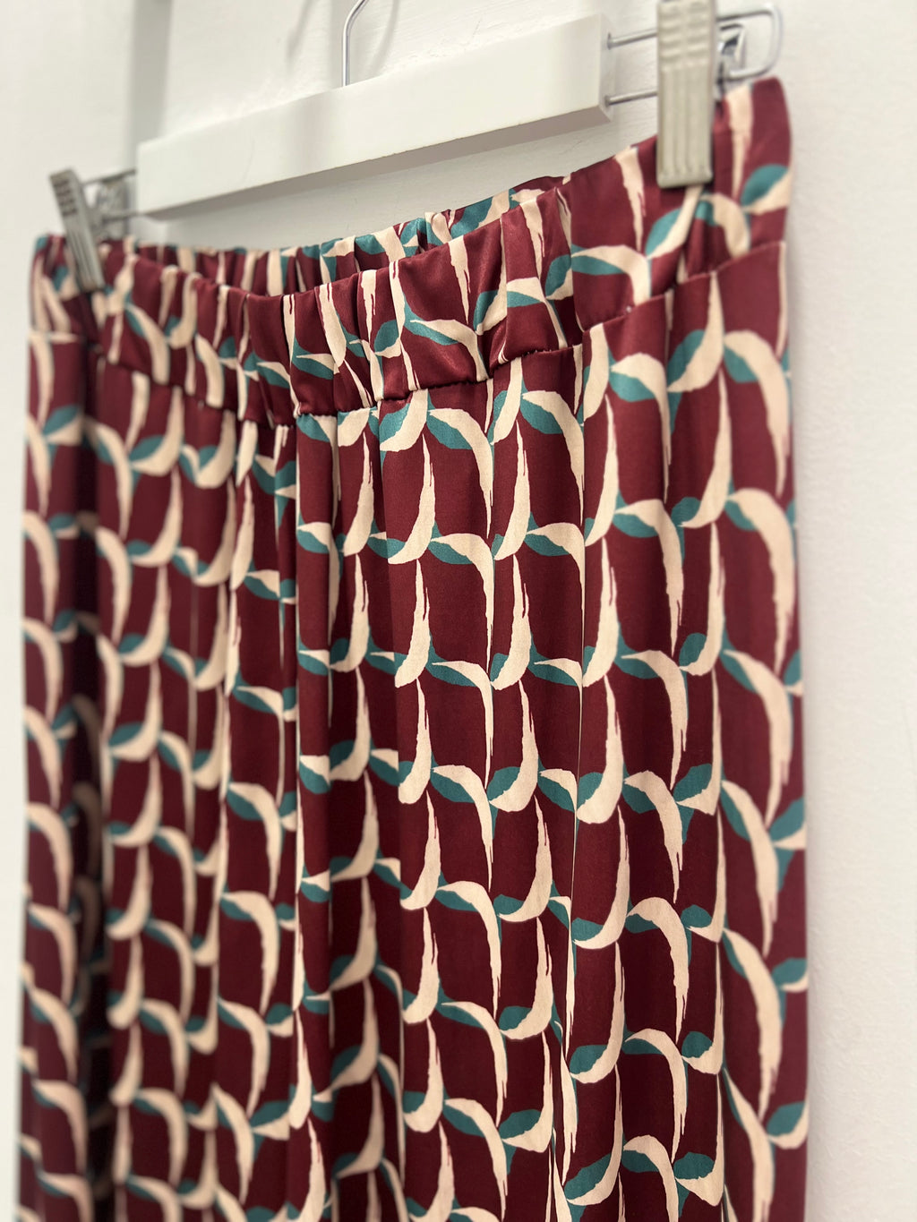 Pantalón Punto Seda Granate