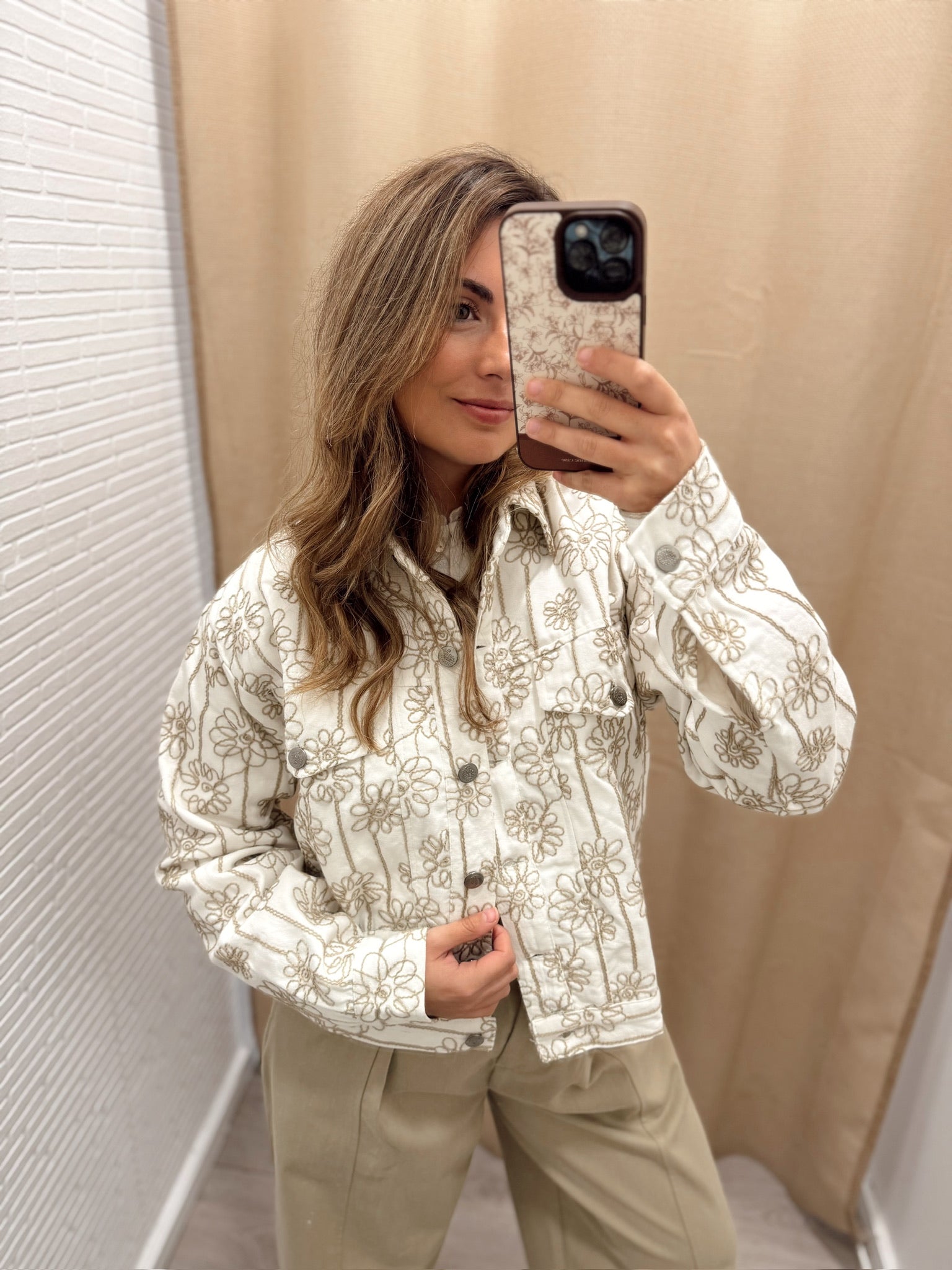 Chaqueta Bordada Flor Beige