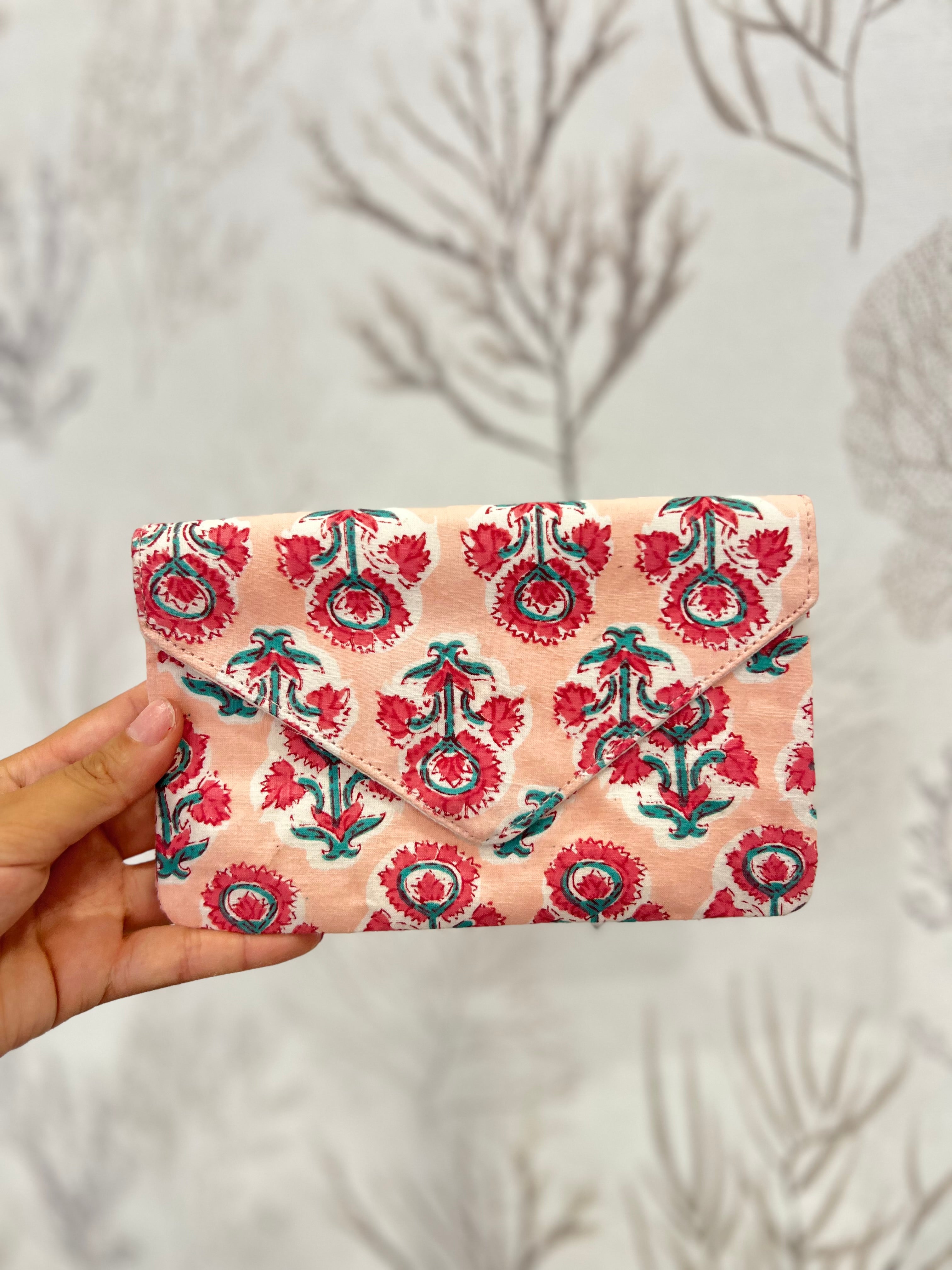 Cartera Block Print