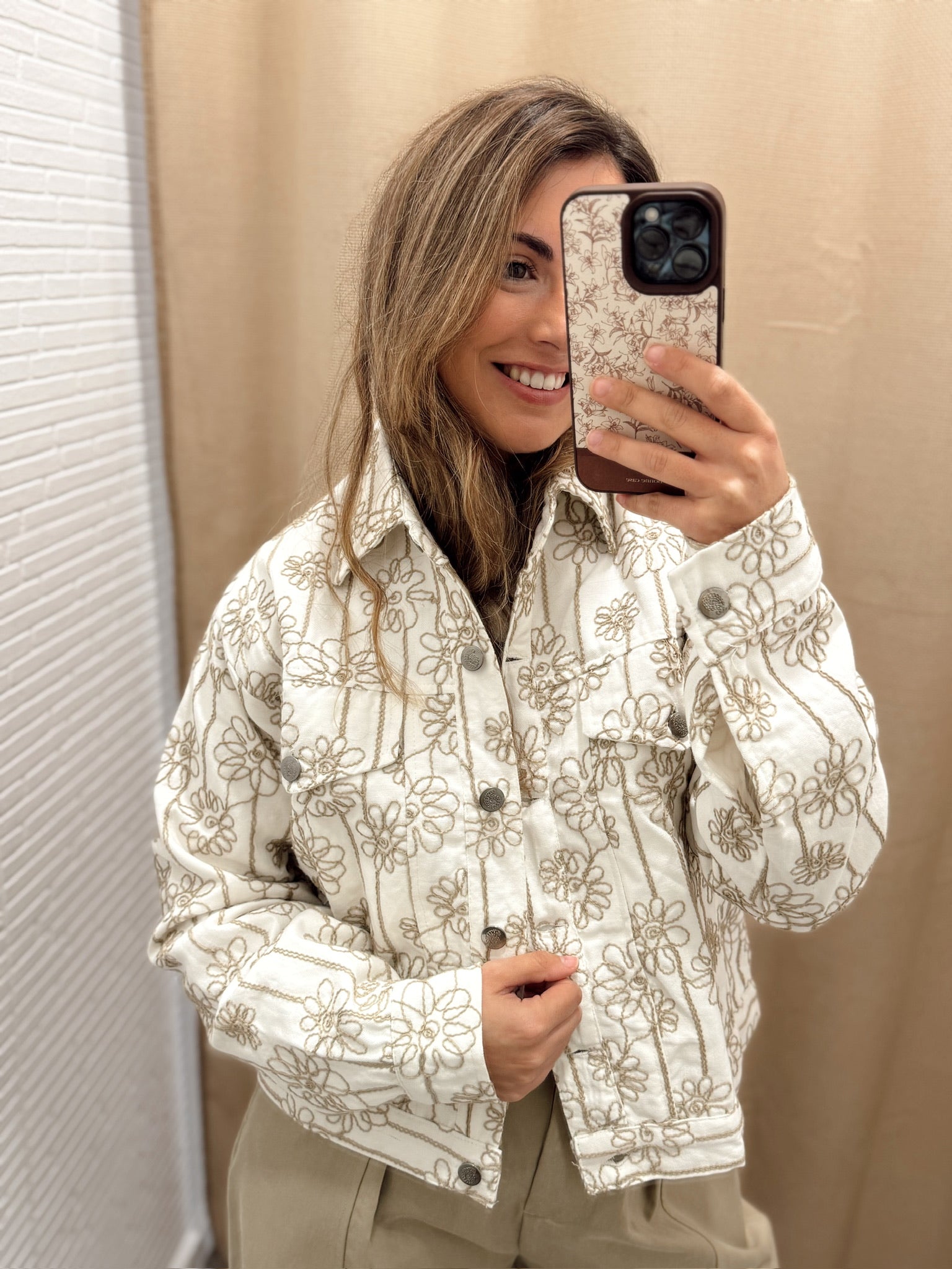 Chaqueta Bordada Flor Beige