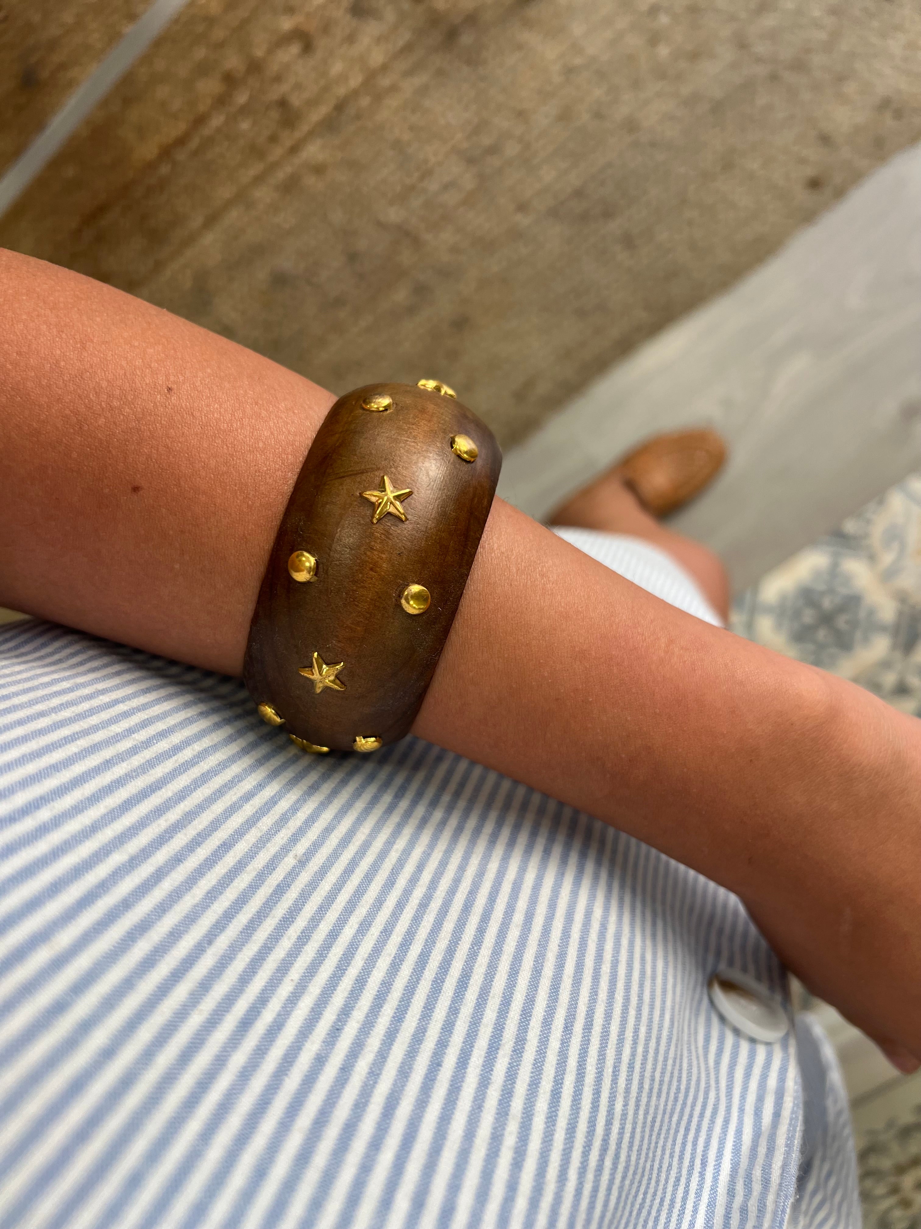 Brazalete Madera Estrellas