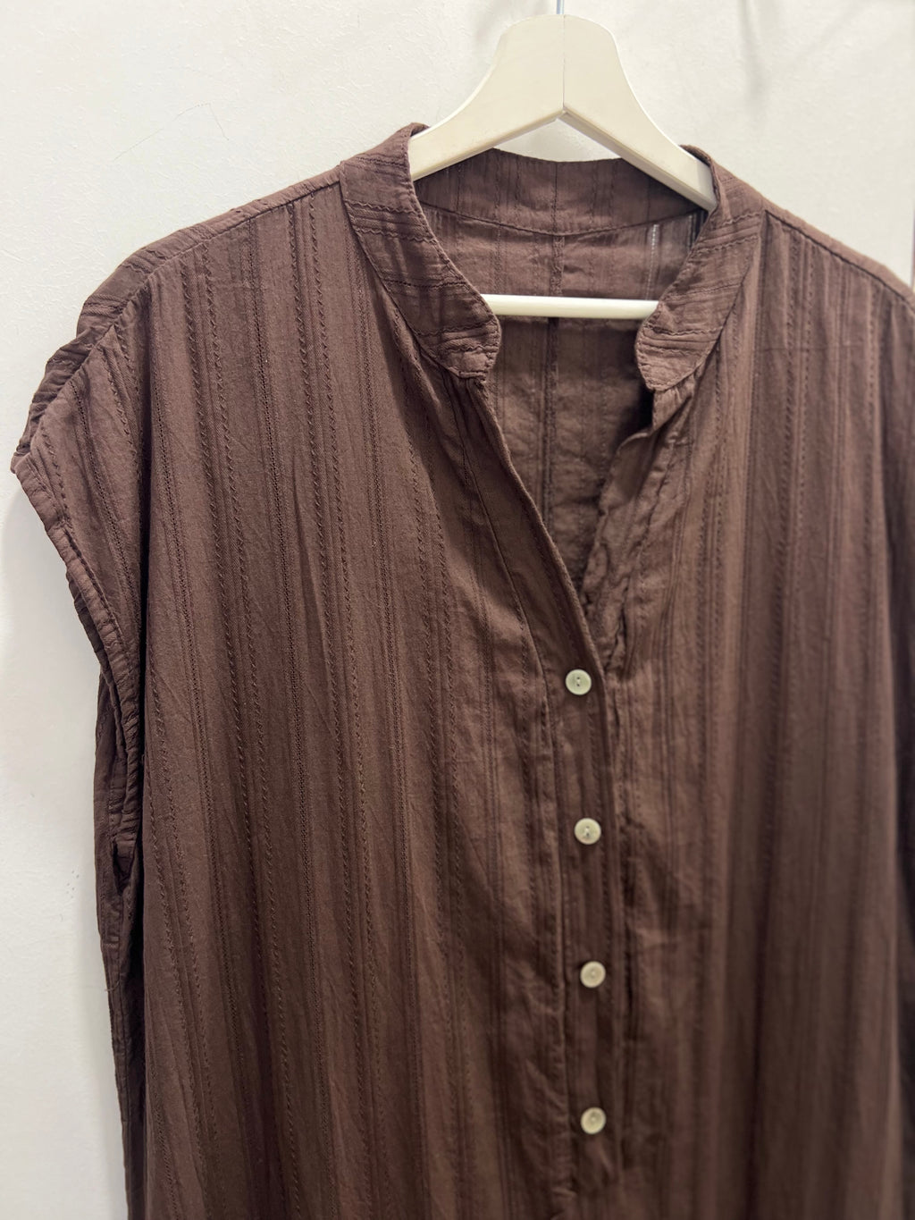 Vestido Camisero Bordado Chocolate