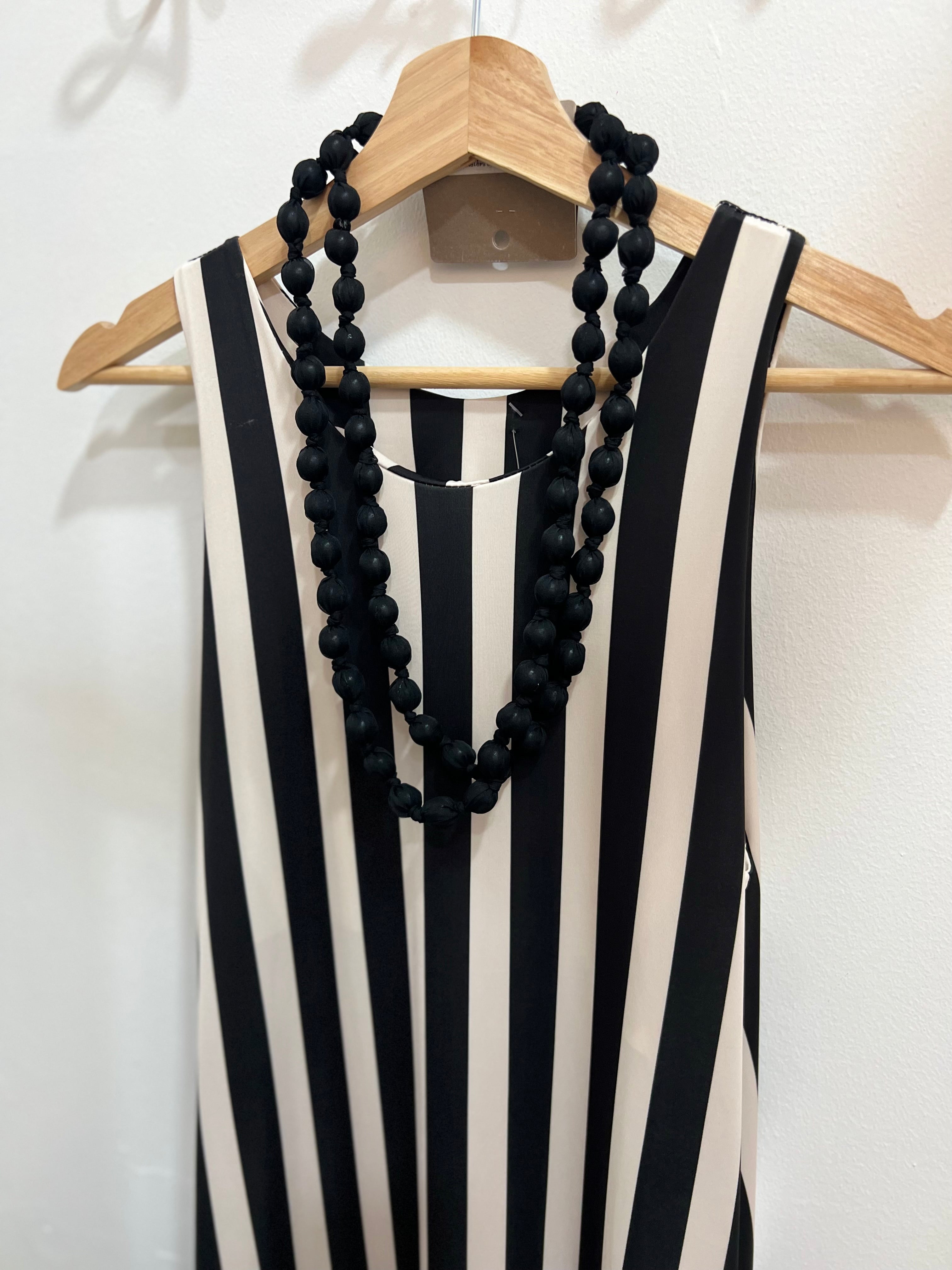 Vestido Punto Negro