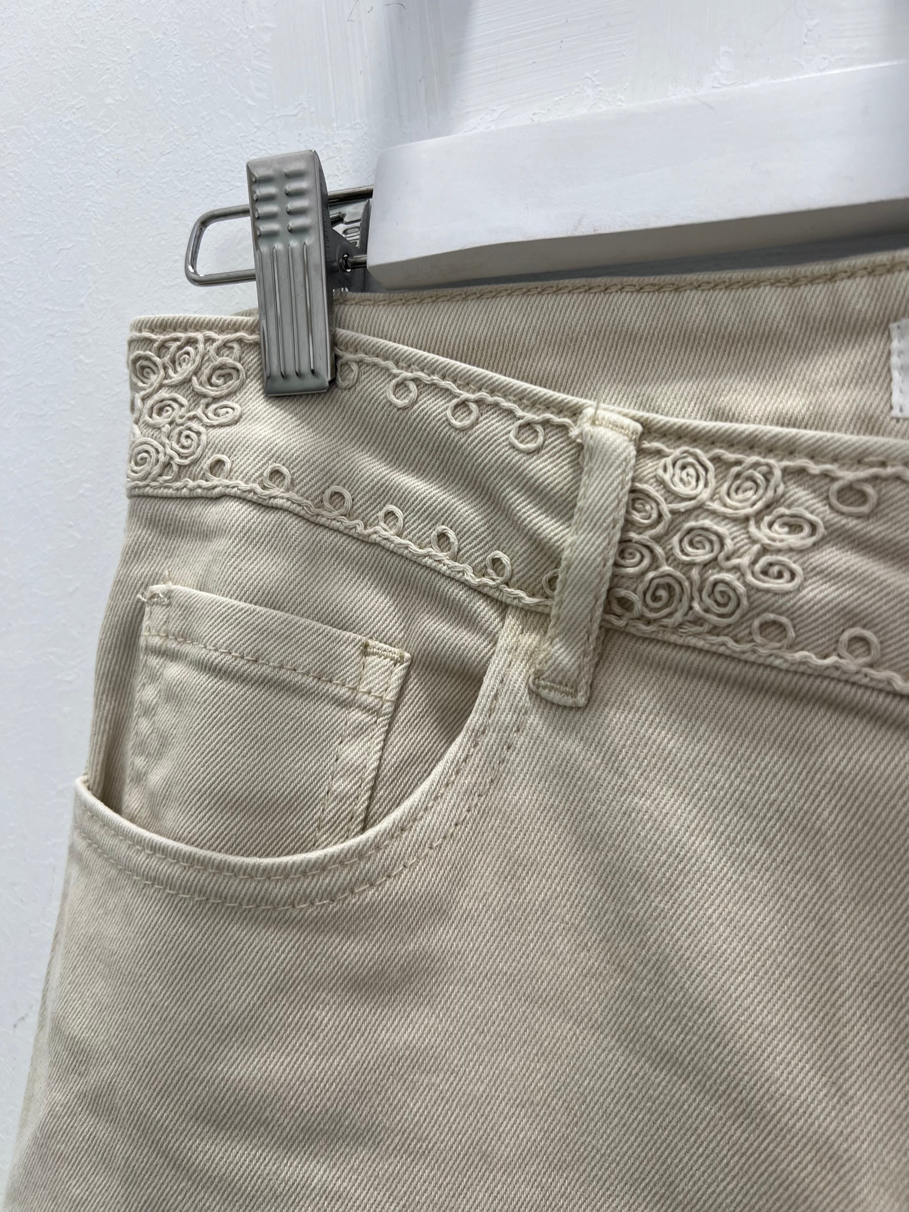 Pantalón Beige Puntilla