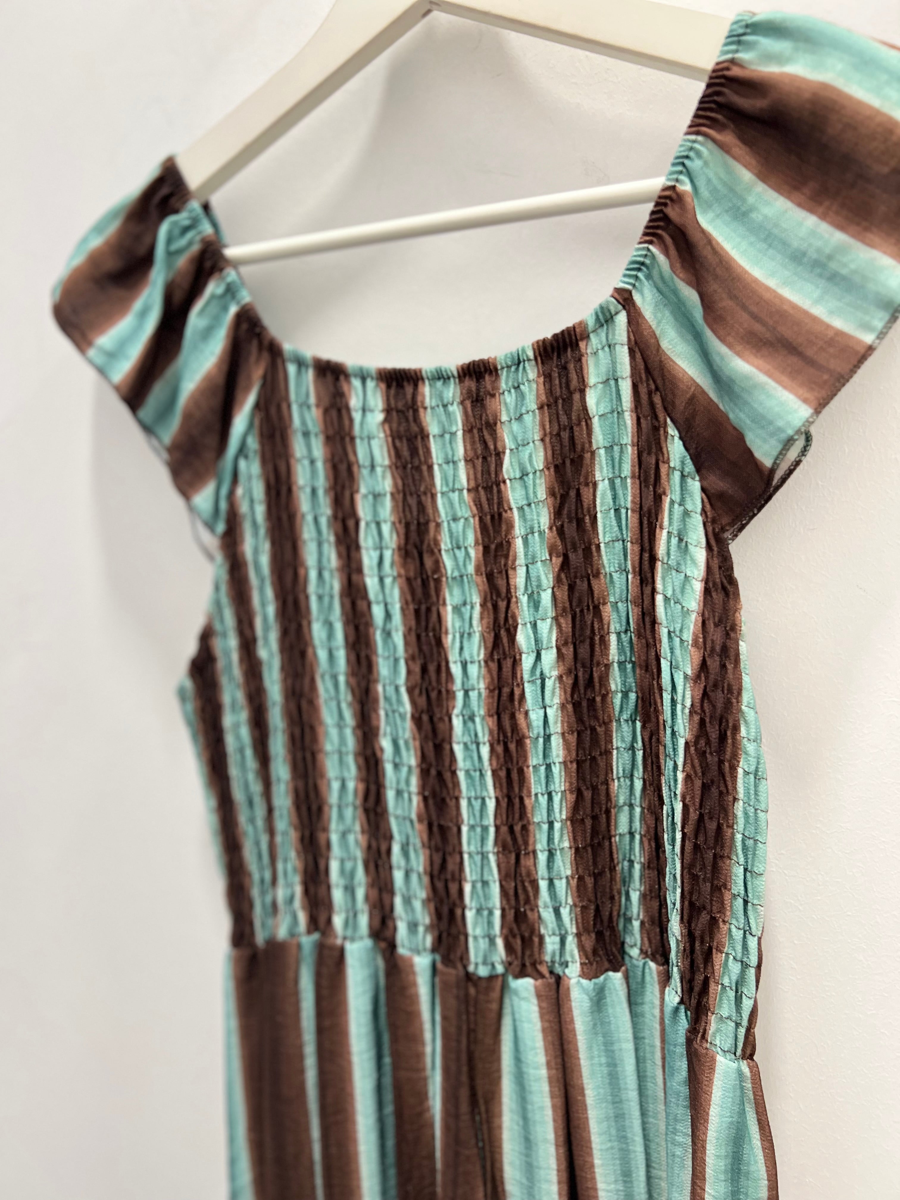 Vestido Frunce Pico